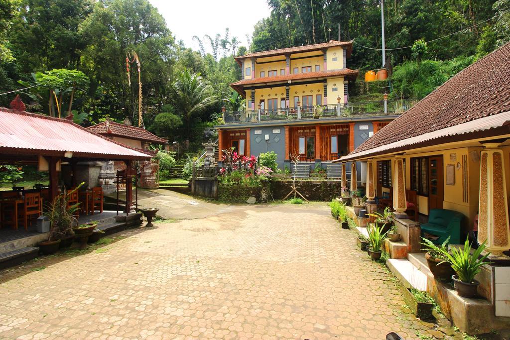Edy Homestay Munduk Exteriör bild